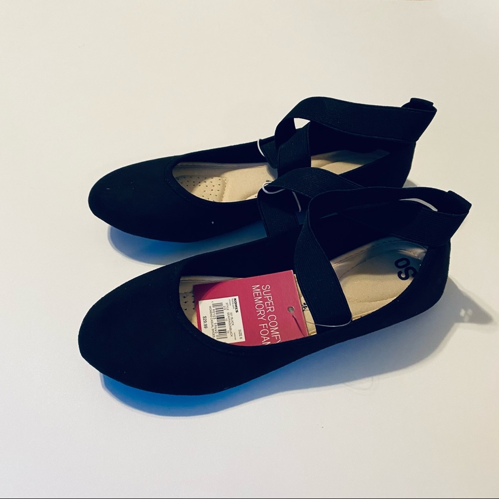 NWT SO Super Comfy Memory Foam Flats